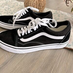Vans, size 9 Men’s (10.5 Women’s)